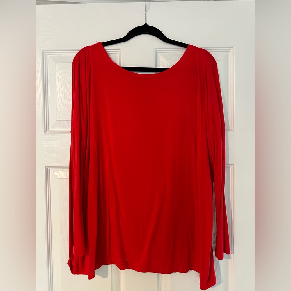 Beautiful red PIKO tunic top, super soft.
